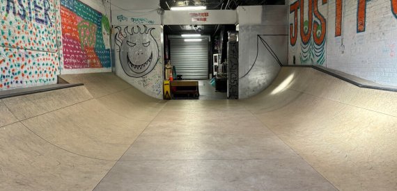 138 Bayard Street, Williamsburg: 2,575 SF Warehouse/Flex Space for lease