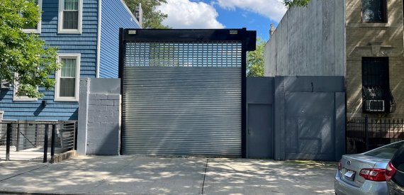 194 Moffat St, Brooklyn: 3,200 SF Vacant Land For Lease