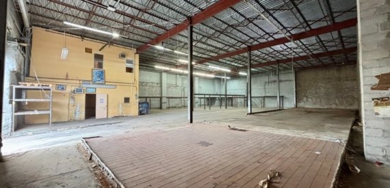 88 Harrison Place, East Williamsburg: 7,500 SF Warehouse for Lease