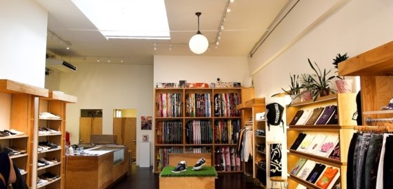 82 North 3rd Street, Williamsburg: 1,250 SF Retail Space with 1,000 SF Basement