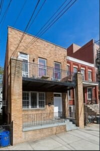 Astoria Four Family For Sale