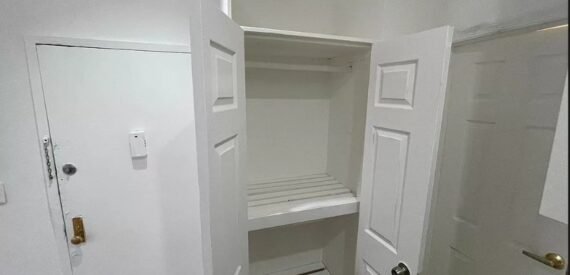 RENOVATED STUDIO, PETS ALLOWED TRENDY LES Clinton &amp; Rivington