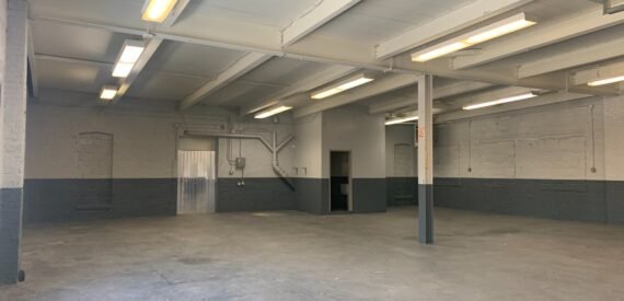 8,000 SF Warehouse + 2,000 SF Vacant Land, West Farms, Bronx