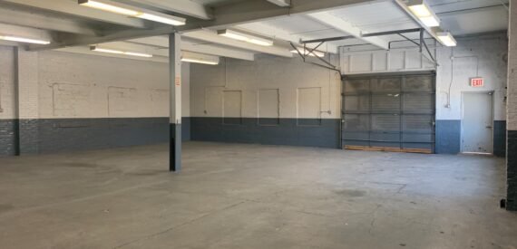 8,000 SF Warehouse + 2,000 SF Vacant Land, West Farms, Bronx