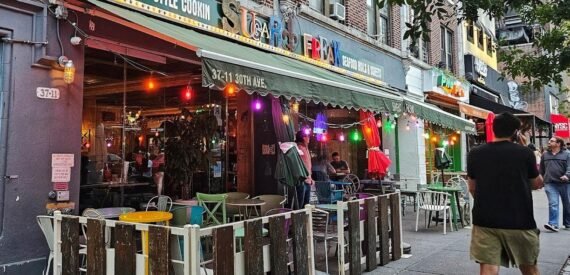 Double Wide Restaurant Available in Astoria