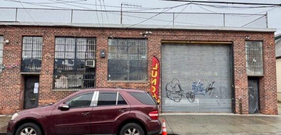 College Point Warehouse For Lease &#8211; 5,285 SF