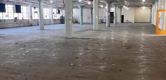 Ridgewood Warehouse – 25,000 SF + 4,000 SF of – 14′ Ceiling Height – 2 Docks, Natural Light