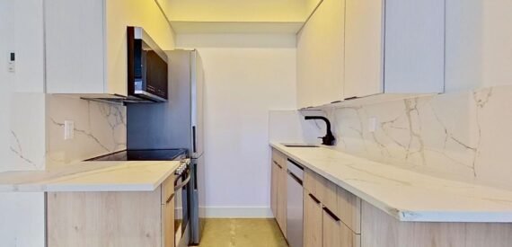MODERN STYLE 1BR /1BA – Williamsburg