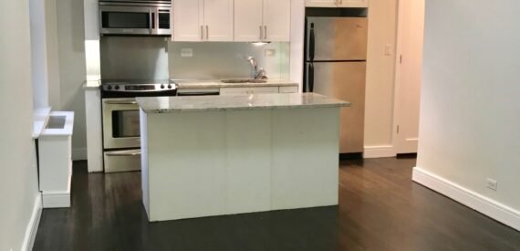 One Bed/ Lincoln Square/ Post War Gem