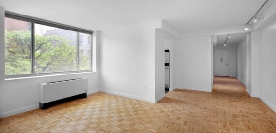Flex Three BedRoom/ Hells Kitchen Lux