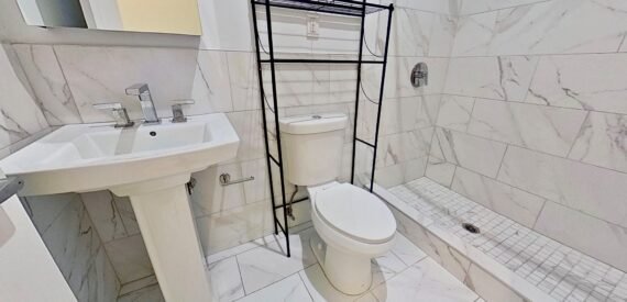 BRIGHT &amp; BEAUTIFUL -5BR /2BA – W&amp;D -City College