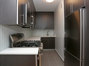 NO FEE! 2BR/2Bath with Southern Exposure! Hells Kitchen