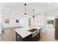 Single Family House in Glen Cove, NY