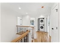 Single Family House in Glen Cove, NY