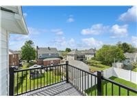 Single Family House in Glen Cove, NY