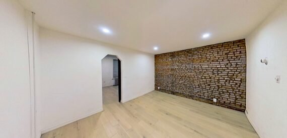 EXCELENT 1BR /1BA – PRIME WILLIAMSBURG