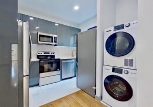 GUT RENO β 5BR /2BA -W&D β Columbia Presbytherian