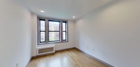 FABULOUS 4BR /2BA – W&amp;D -HEIGHTS