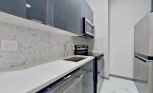 NEW GUT RENO β 6BR/3BA β DUPLEX β W&D