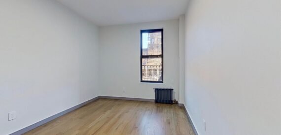 NEW GUT RENO – 6BR/3BA – DUPLEX – W&#038;D