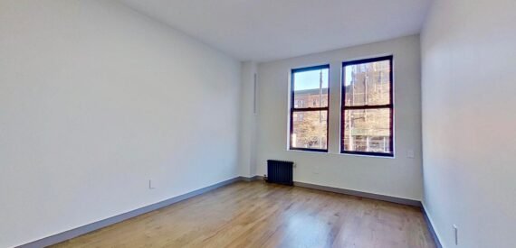 NEW GUT RENO – 6BR/3BA – DUPLEX – W&#038;D