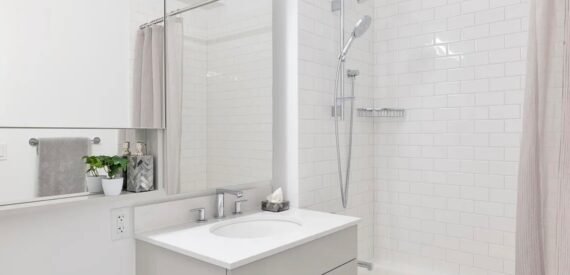BREATHTAKING – 3BR / 2BA- FLEX 3 – W/D LONG ISLAND CITY
