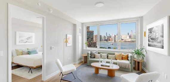 BREATHTAKING – 3BR / 2BA- FLEX 3 – W/D LONG ISLAND CITY