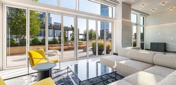 BREATHTAKING – 3BR / 2BA- FLEX 3 – W/D LONG ISLAND CITY