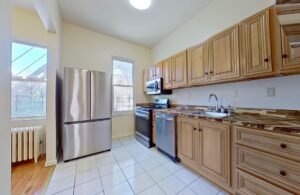 NEWLY RENOVATED HUGE -3BR/1BA β BUSHWICK