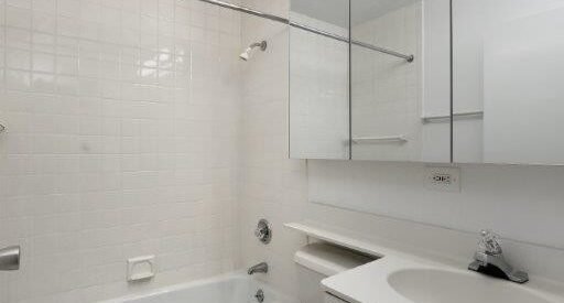 NO Fee! Sunny &amp; Newly Renovated Studio