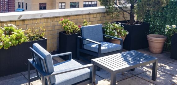 NO FEE! Large 1BR (Flex 2) in a Part-Time Doorman Building!