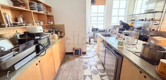 3 Exposures/Windows Creative Loft Office Space Full Kitchen Photograph (Chelsea)