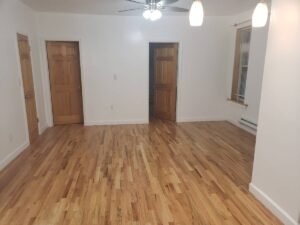 2BR – Fully Renovated Sunlit Apartment | Tenant Pays Electric & Gas (Rutland Rd)