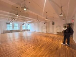 Wide Office Loft, Hardwood Floor, Nice Aesthetic (Midtown West)