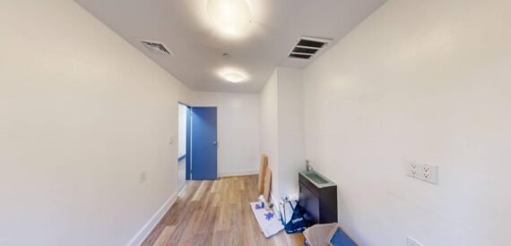 Storefront / retail / office space for rent in prime Greenpoint (Brooklyn)