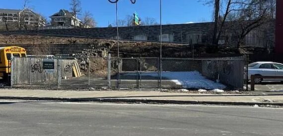 LAND AVAILABLE FOR PARKING – STORAGE – YARD – TRAILERS,CARS,VANS (PEEKSKILL)