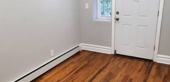 3BR – Renovated Apartment with Backyard Access | Tenant Pays Electric &amp; Gas (Brownsville)