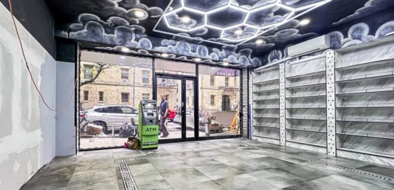 Retail Space off First Avenue in Heart of Upper East Side, No Fee (Upper East Side)