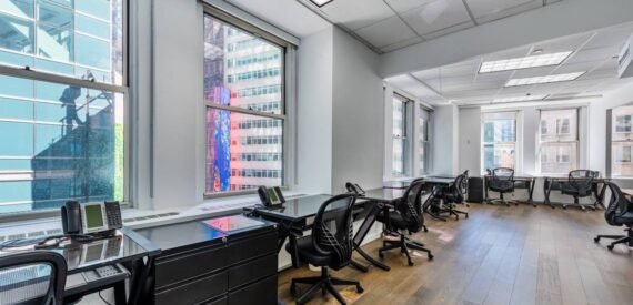 Midtown East Serviced Office Space-Triple Windowed-No Fee (Prime Bryant Park)