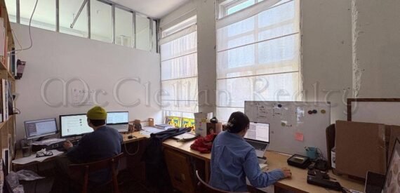 3 Exposures/Windows Creative Loft Office Space Full Kitchen Photograph (Chelsea)