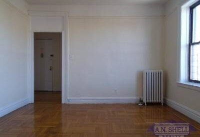 Renovated Rental – Bright Unit, Separate Kitchen, Spacious Living Room (Kingsbridge, Bronx)
