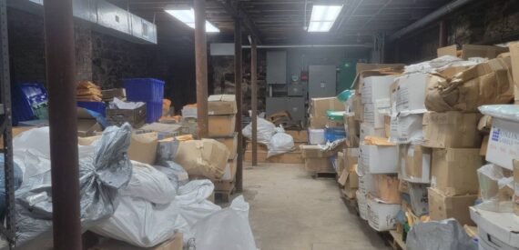 Warehouse*Developement*Investment Property*Parking*Can Deliver Vacant (Scholes St, Williamsburg, Brooklyn)