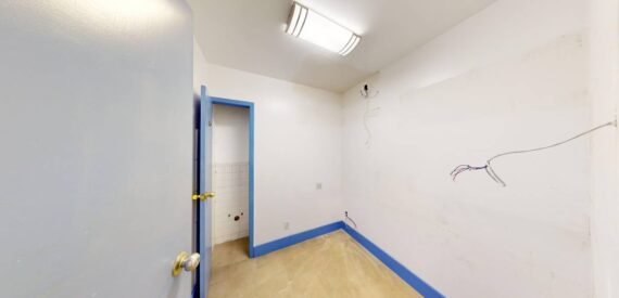 Storefront / retail / office space for rent in prime Greenpoint (Brooklyn)