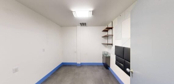 Storefront / retail / office space for rent in prime Greenpoint (Brooklyn)