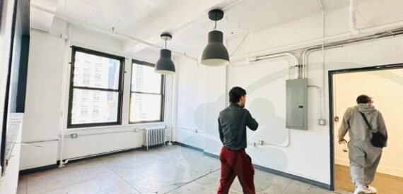 Half Floor Loft Office, Creative Light manufacturing. (Midtown West)