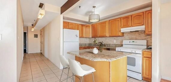 Waterfront Condo in Country Club – Bronx