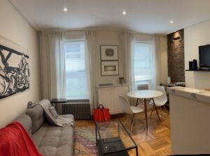 Amazing Fully Furnished 3 bedroom 2 baths apartment