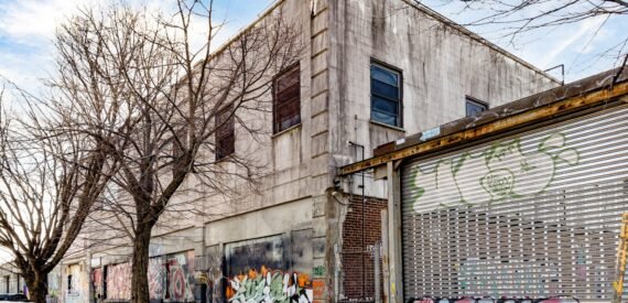 3,000 SF of Industrial Space Available FOR LEASE