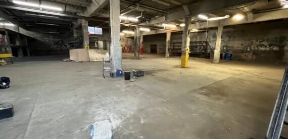 3,000 SF of Industrial Space Available FOR LEASE