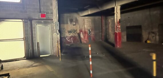 3,000 SF of Industrial Space Available FOR LEASE